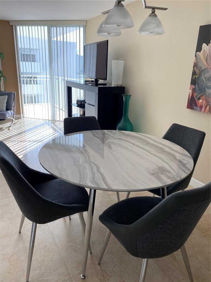 Small Image of 18000 NORTH BAY RD #601, Sunny Isles Beach Number 4