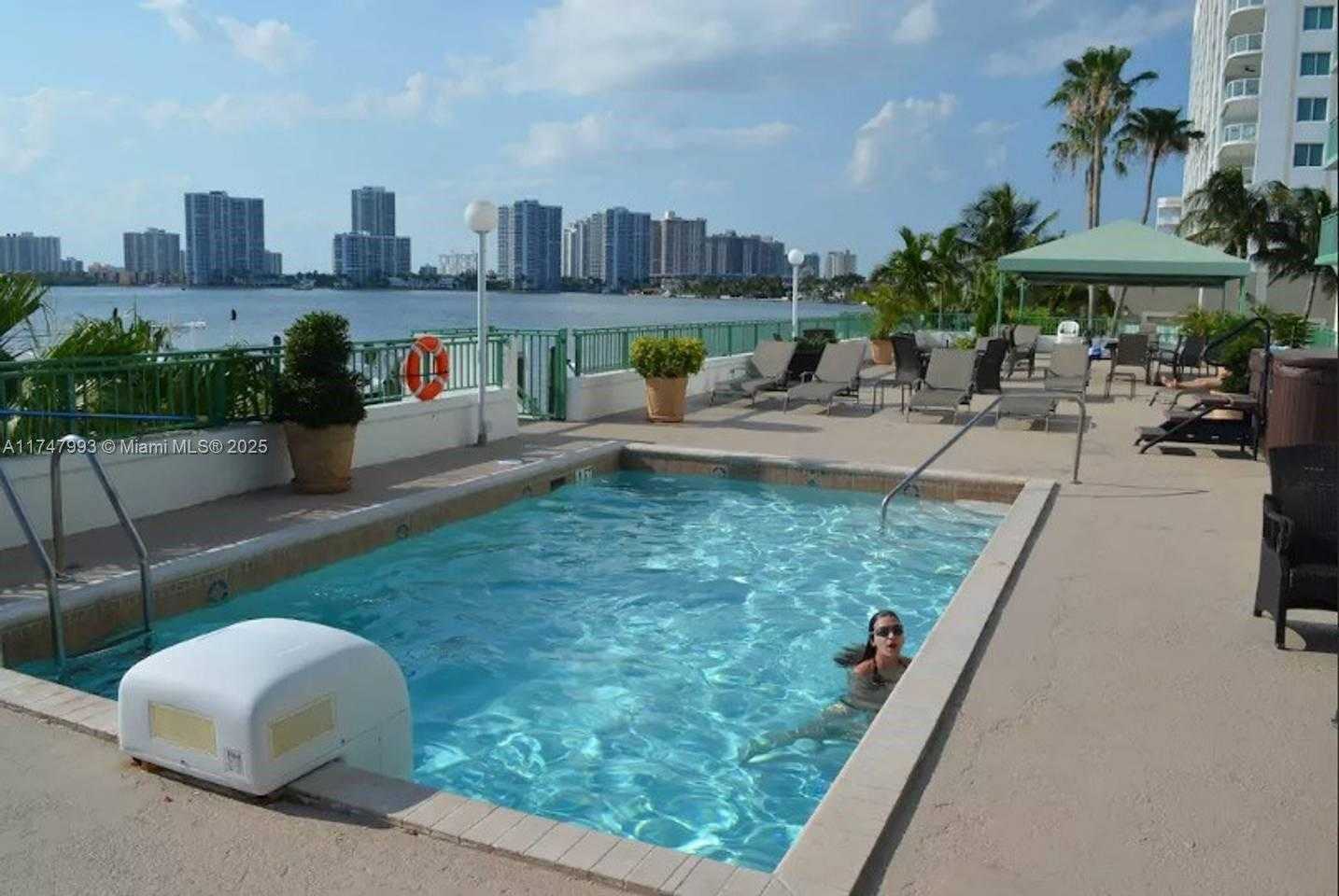 Small Image of 18000 NORTH BAY RD #601, Sunny Isles Beach Number 6