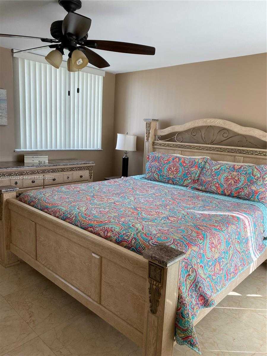 Small Image of 18000 NORTH BAY RD #601, Sunny Isles Beach Number 7