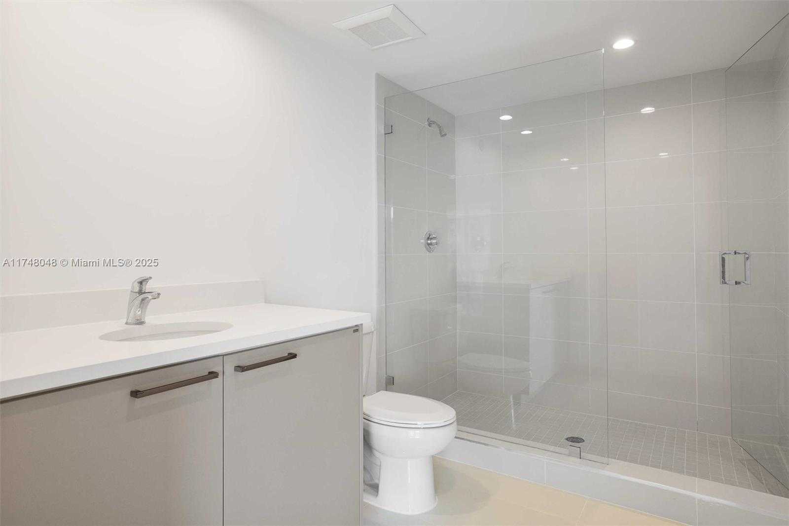 Small Image of 1150 101ST ST #402, Bay Harbor Islands Number 18
