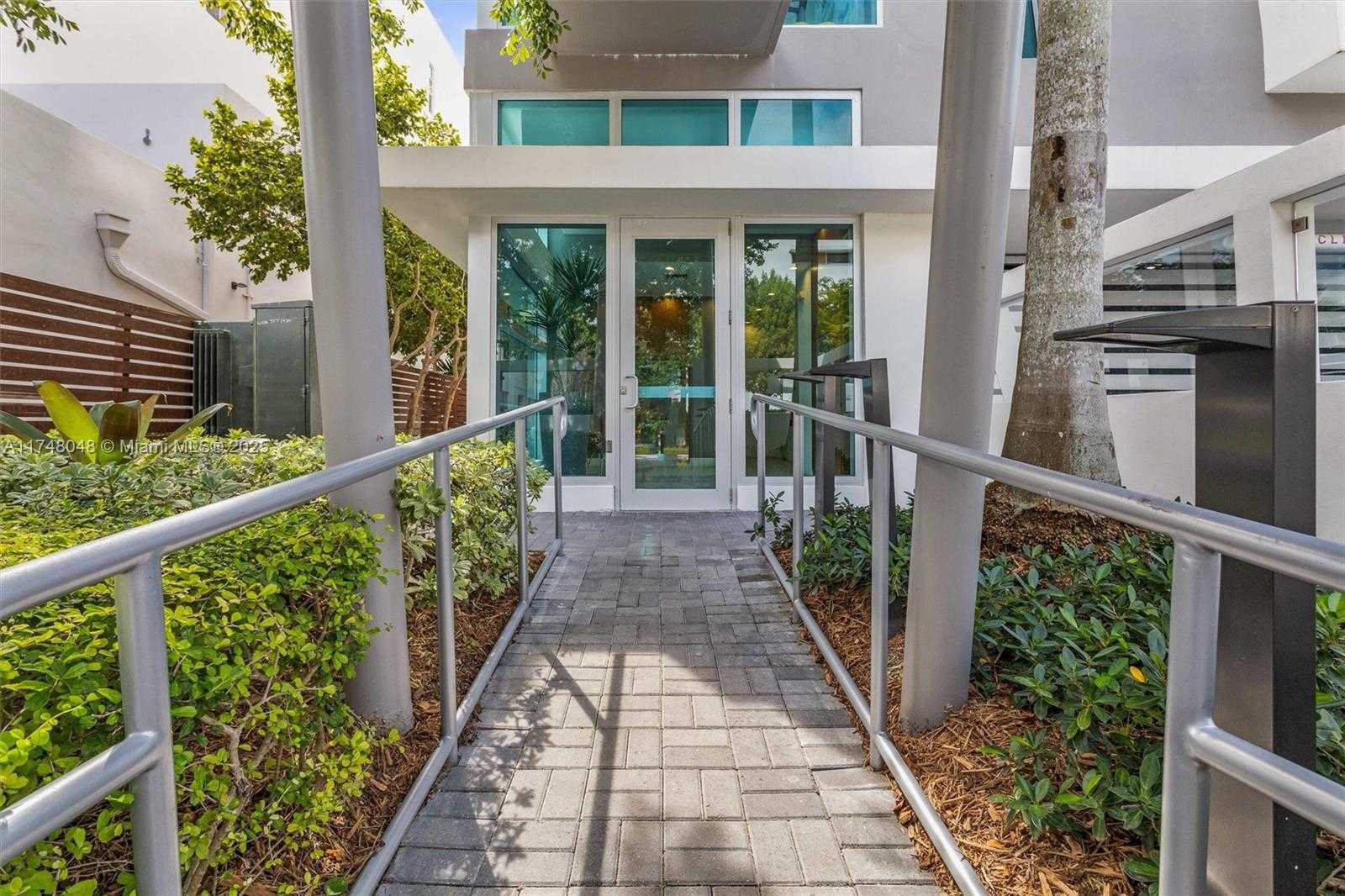 Small Image of 1150 101ST ST #402, Bay Harbor Islands Number 38