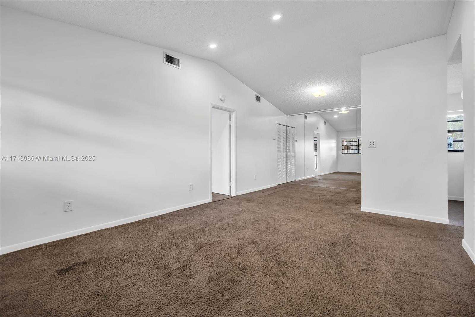 Small Image of 18224 MEDITERRANEAN BLVD #5-17, Hialeah Number 10