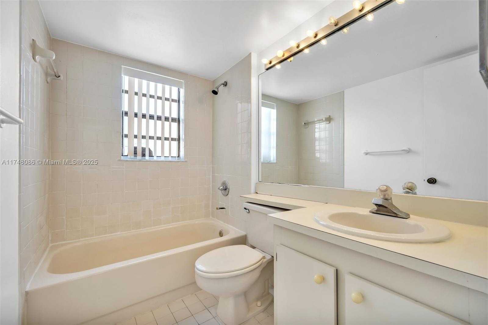 Small Image of 18224 MEDITERRANEAN BLVD #5-17, Hialeah Number 22