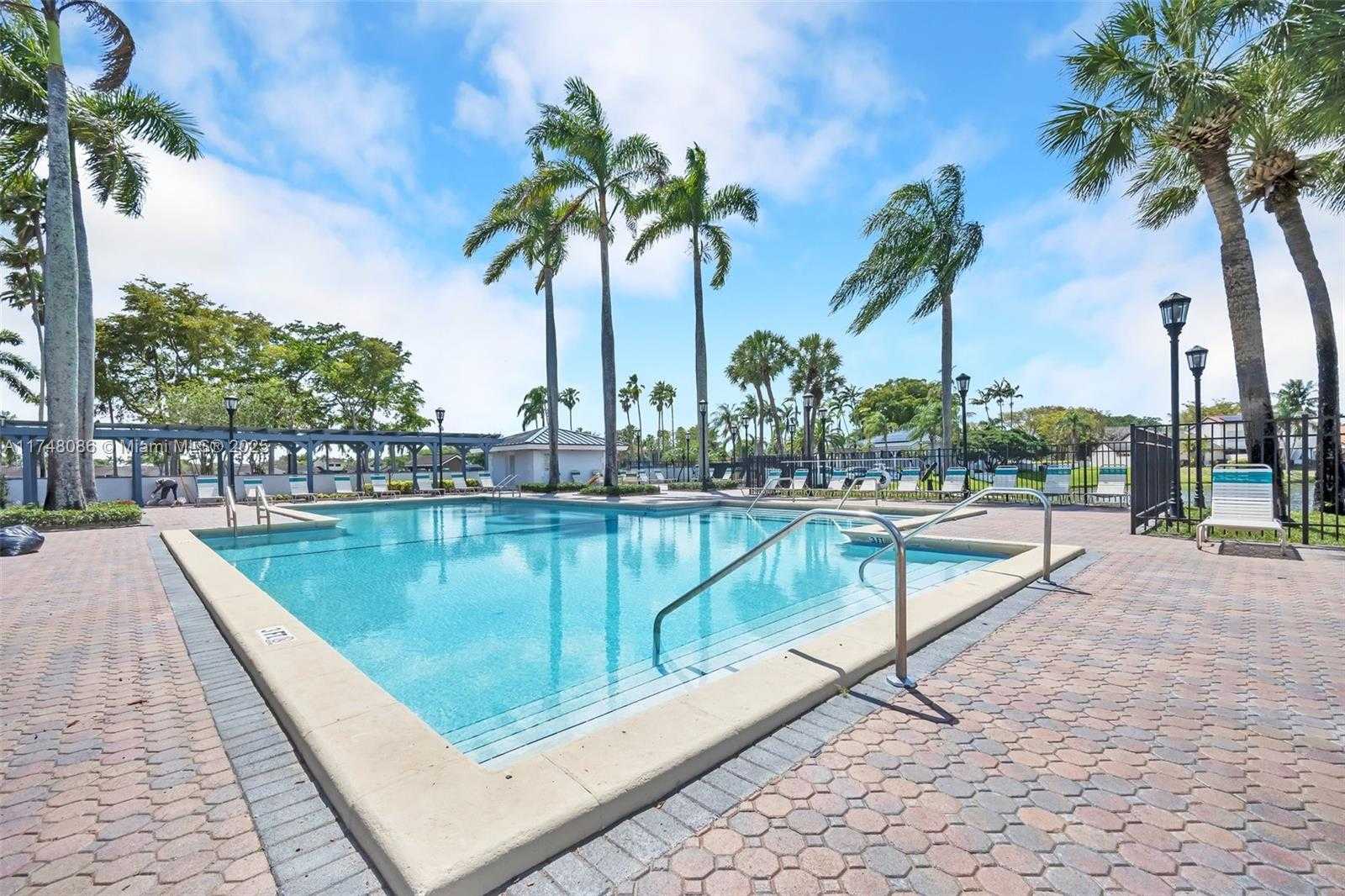 Small Image of 18224 MEDITERRANEAN BLVD #5-17, Hialeah Number 26