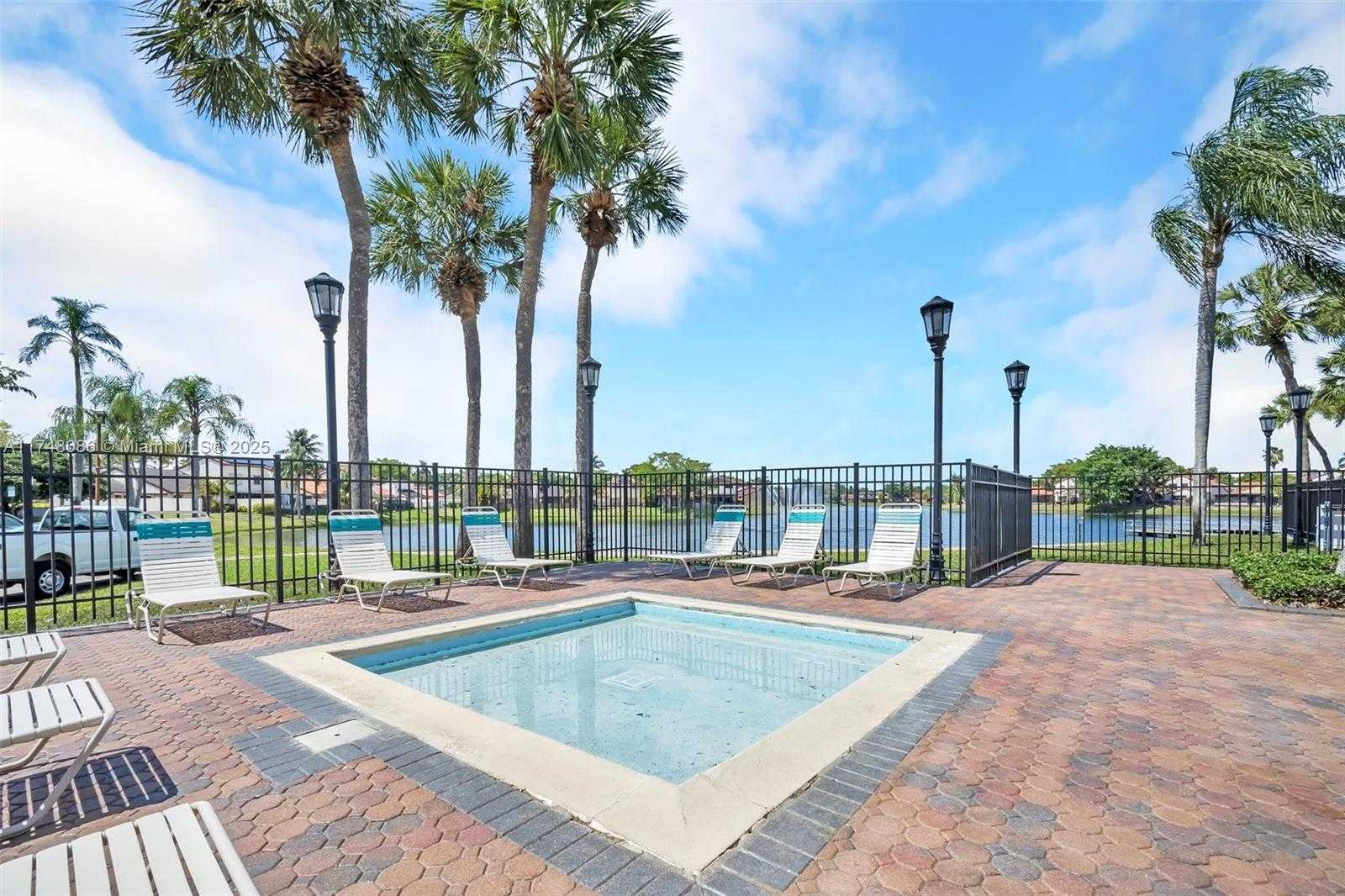 Small Image of 18224 MEDITERRANEAN BLVD #5-17, Hialeah Number 27