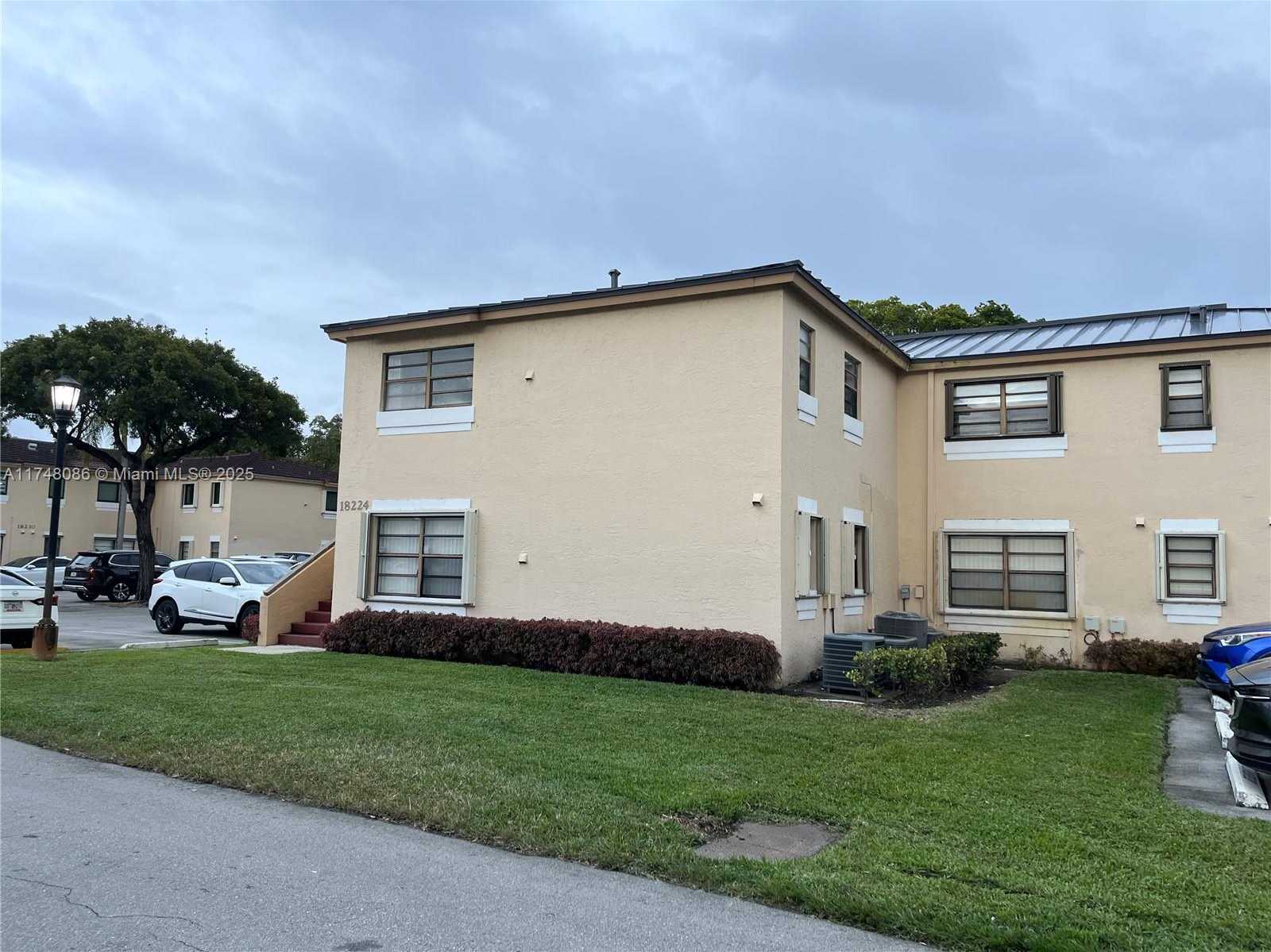 Small Image of 18224 MEDITERRANEAN BLVD #5-17, Hialeah Number 34