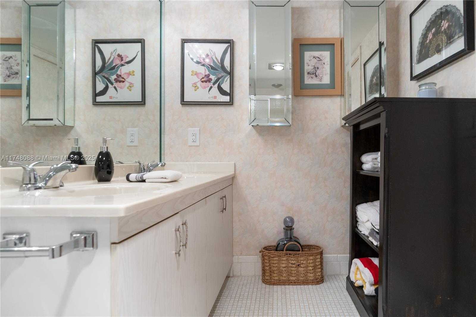 Small Image of 2201 LUCAYA BND #M2, Coconut Creek Number 11
