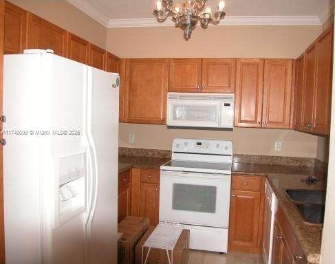 Small Image of 357 ALMERIA AVE #804, Coral Gables Number 5