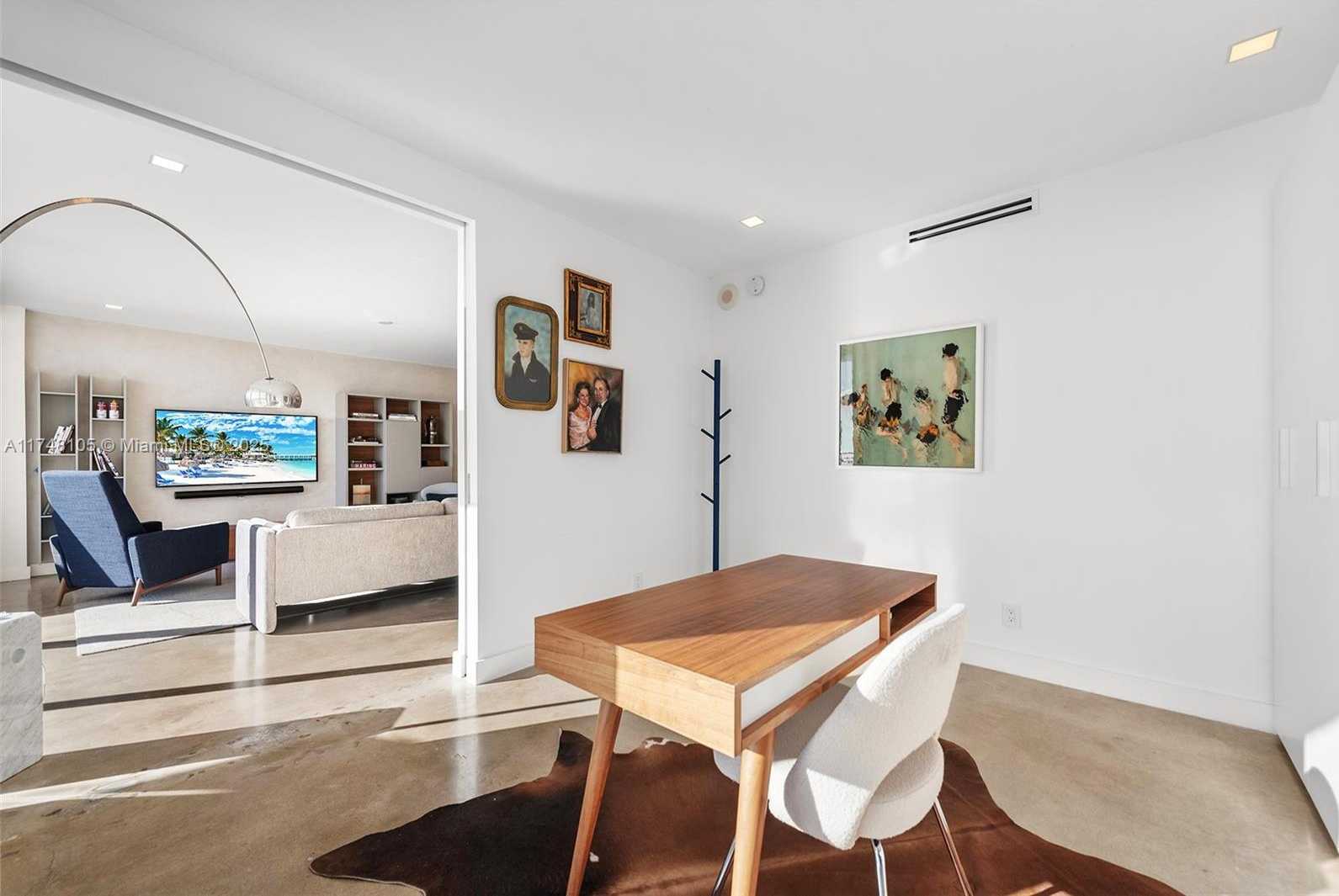 Small Image of 5555 COLLINS AVE #PHC, Miami Beach Number 28