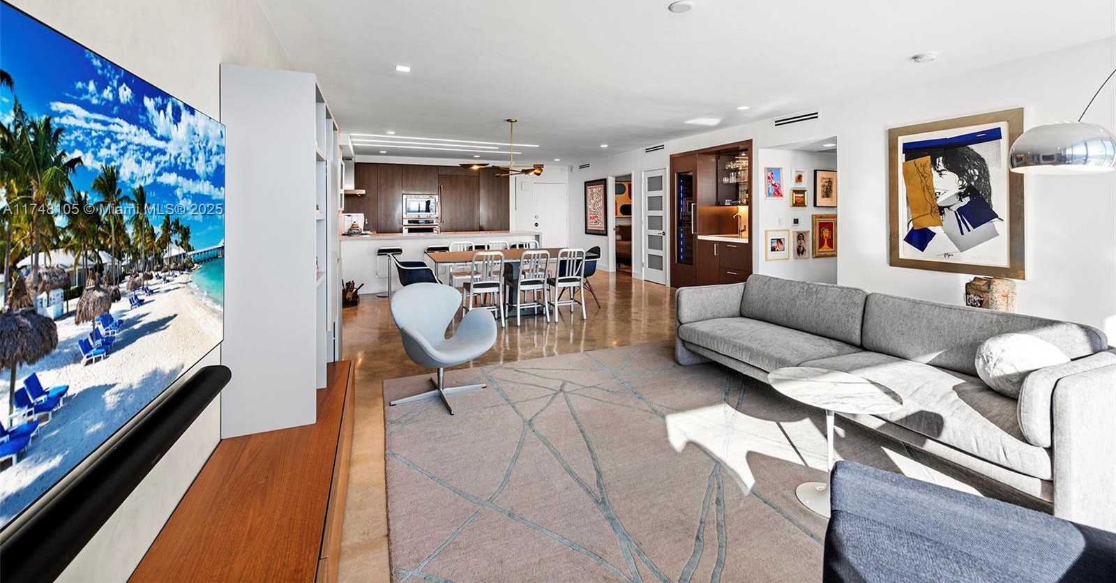 Small Image of 5555 COLLINS AVE #PHC, Miami Beach Number 29