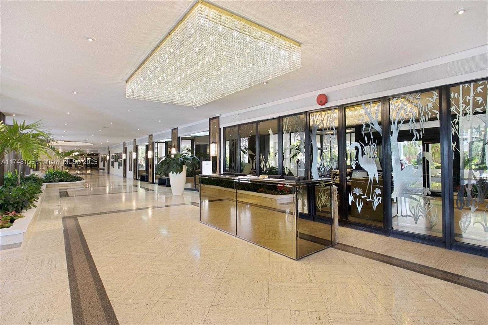 Small Image of 5555 COLLINS AVE #PHC, Miami Beach Number 50