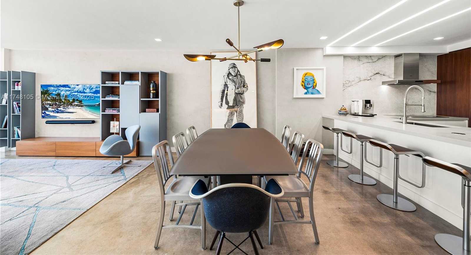 Small Image of 5555 COLLINS AVE #PHC, Miami Beach Number 7