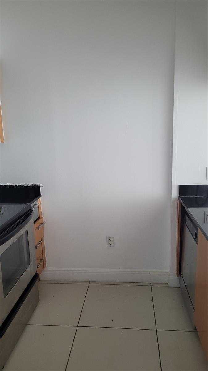 Small Image of 1750 NORTH BAYSHORE DR #3311, Miami Number 13