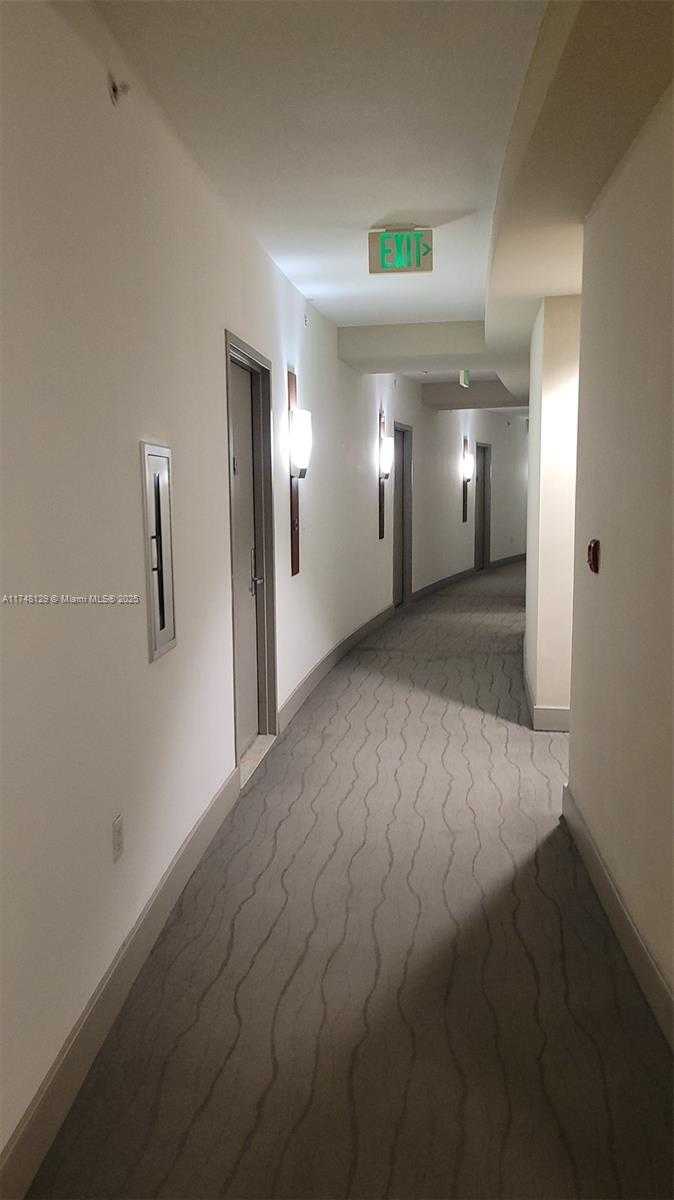 Small Image of 1750 NORTH BAYSHORE DR #3311, Miami Number 14