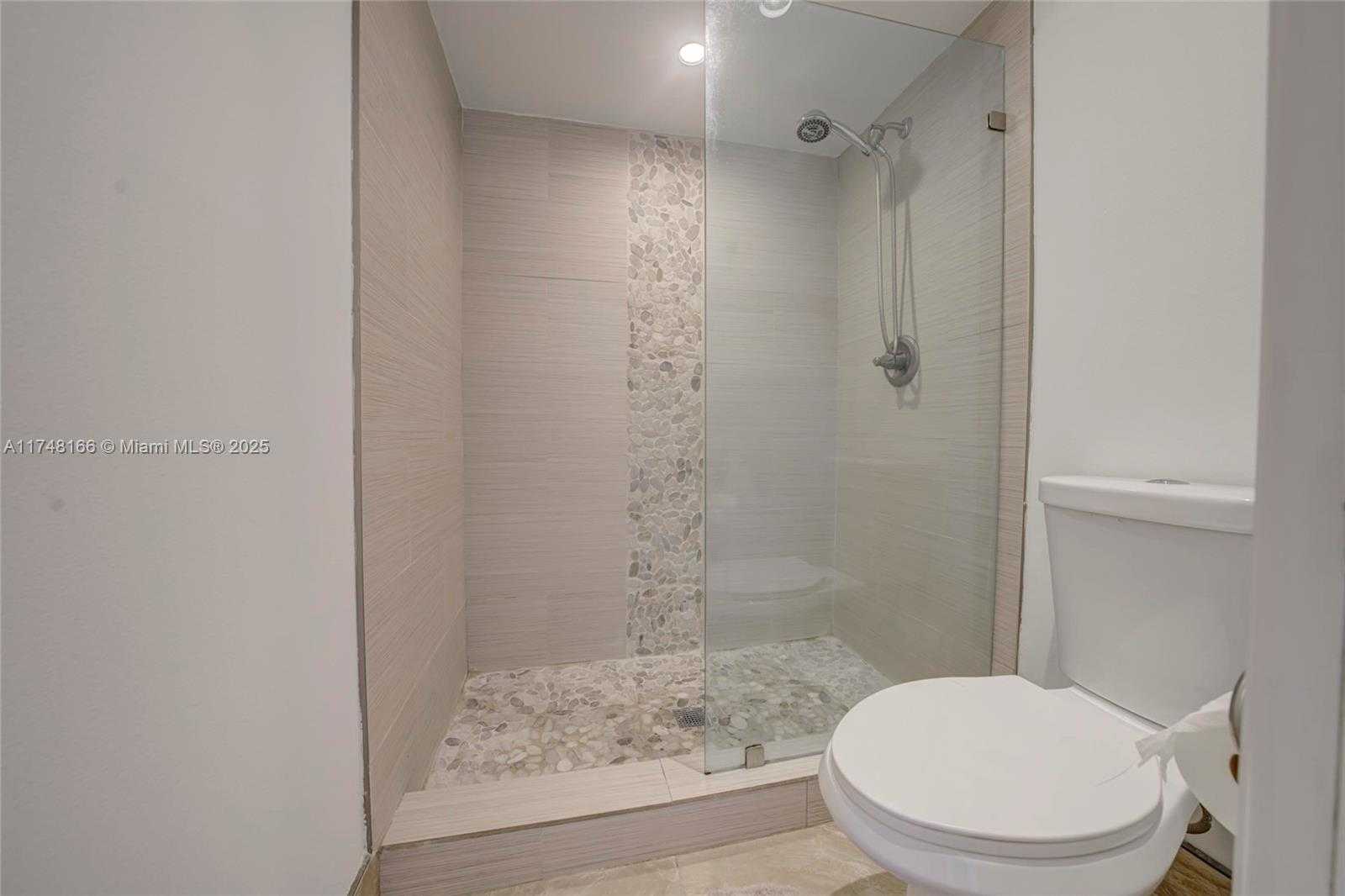 Small Image of 1438 SPRINGSIDE DR, Weston Number 14