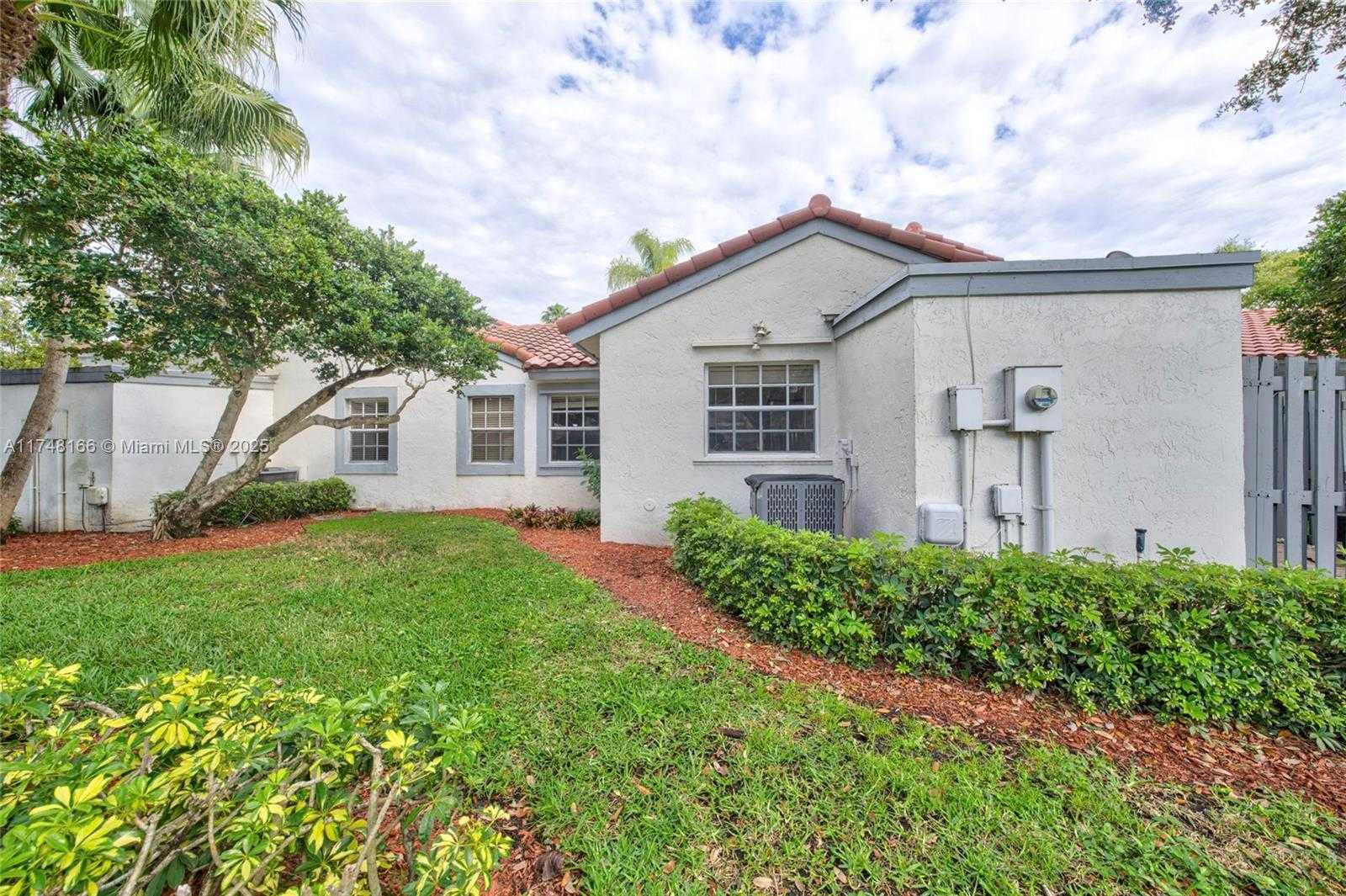 Small Image of 1438 SPRINGSIDE DR, Weston Number 20