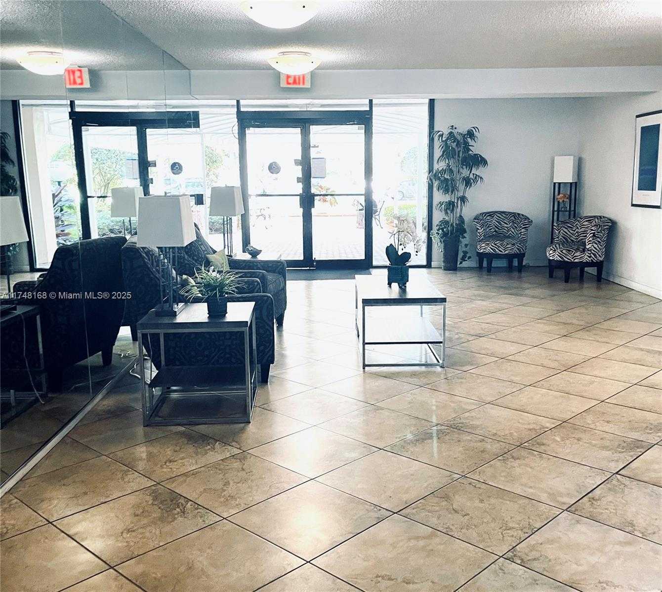Small Image of 3800 OAKS CLUBHOUSE DR #112, Pompano Beach Number 43