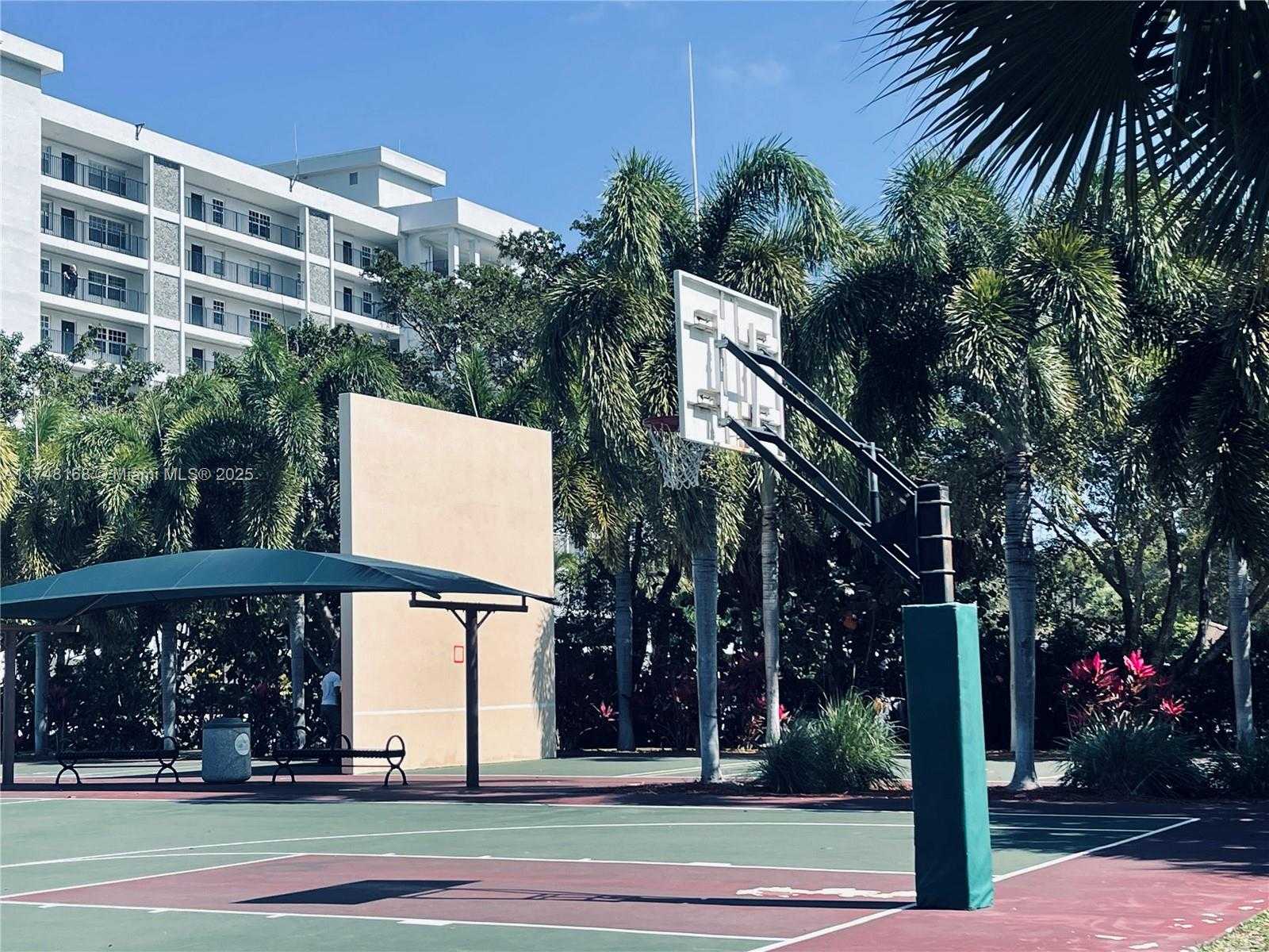 Small Image of 3800 OAKS CLUBHOUSE DR #112, Pompano Beach Number 51