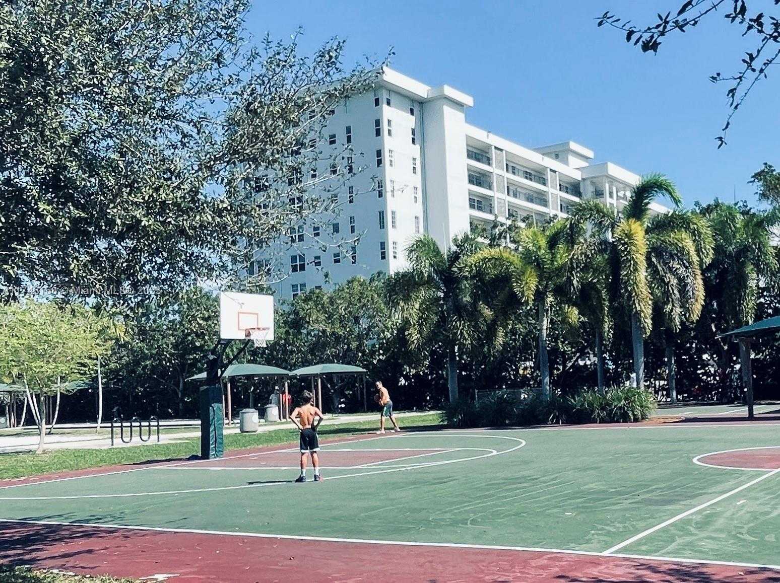 Small Image of 3800 OAKS CLUBHOUSE DR #112, Pompano Beach Number 54