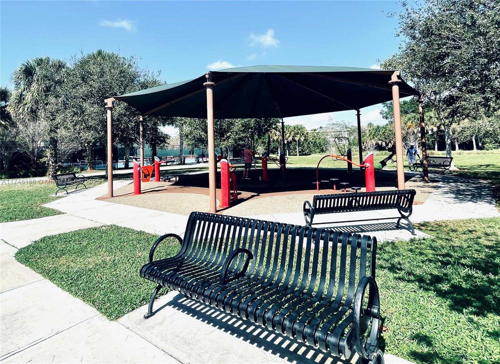 Small Image of 3800 OAKS CLUBHOUSE DR #112, Pompano Beach Number 56