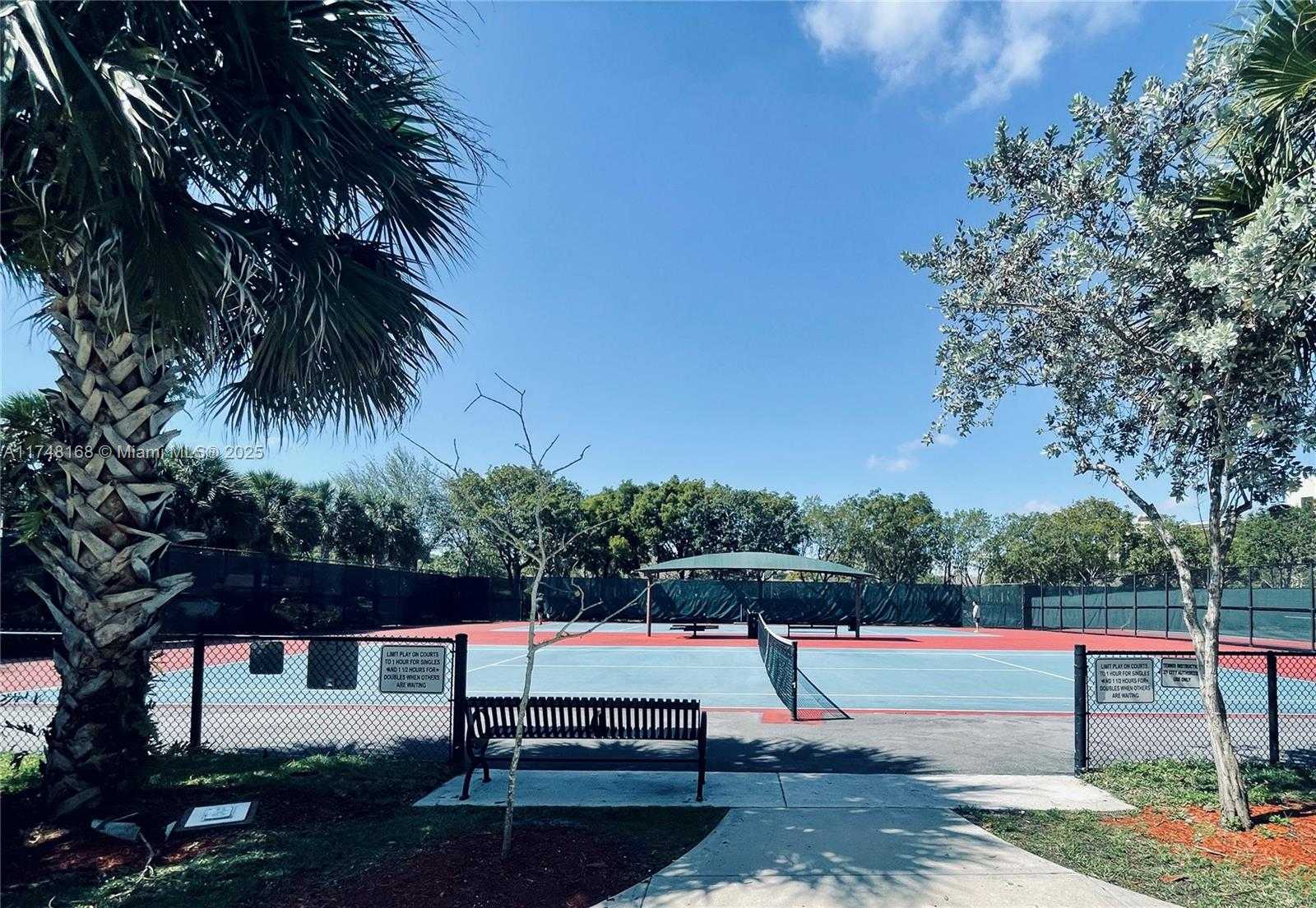 Small Image of 3800 OAKS CLUBHOUSE DR #112, Pompano Beach Number 60