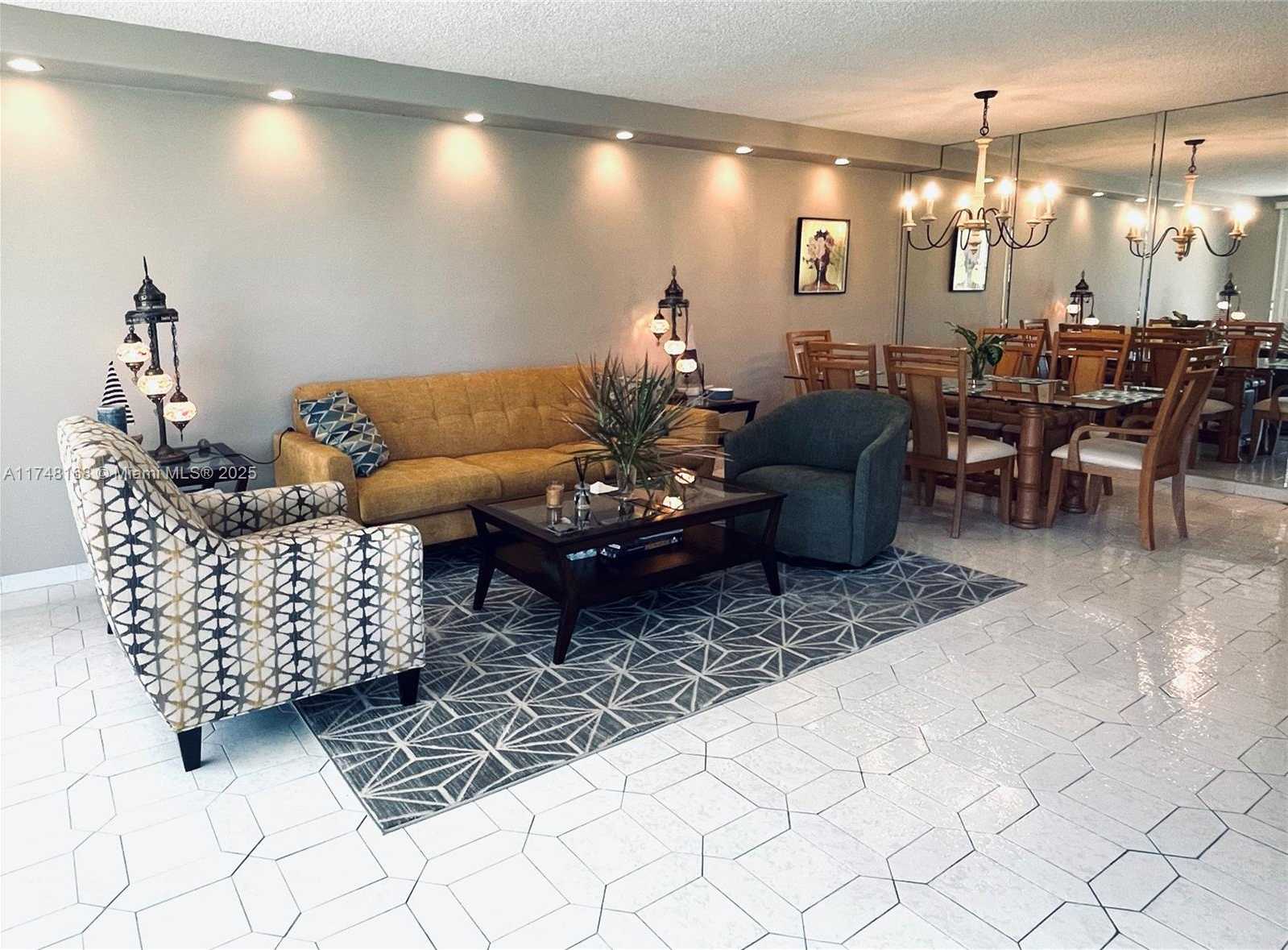 Small Image of 3800 OAKS CLUBHOUSE DR #112, Pompano Beach Number 8