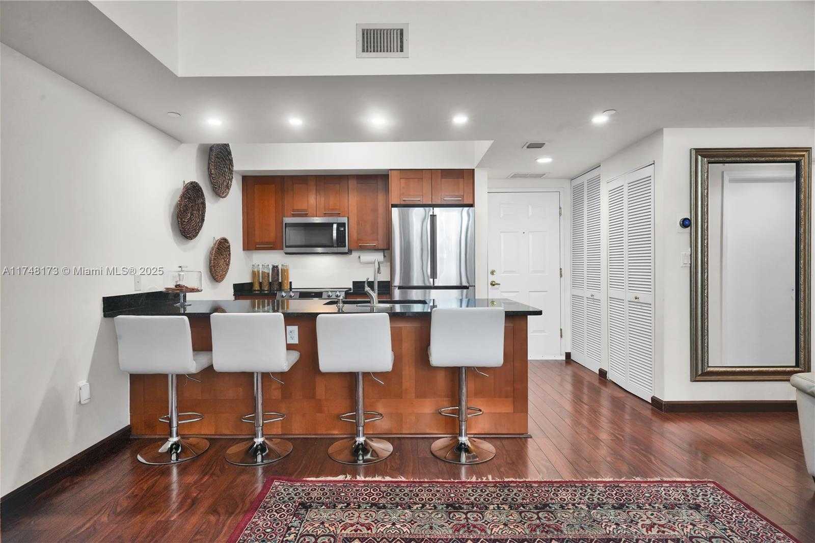Small Image of 4100 SALZEDO ST #411, Coral Gables Number 11