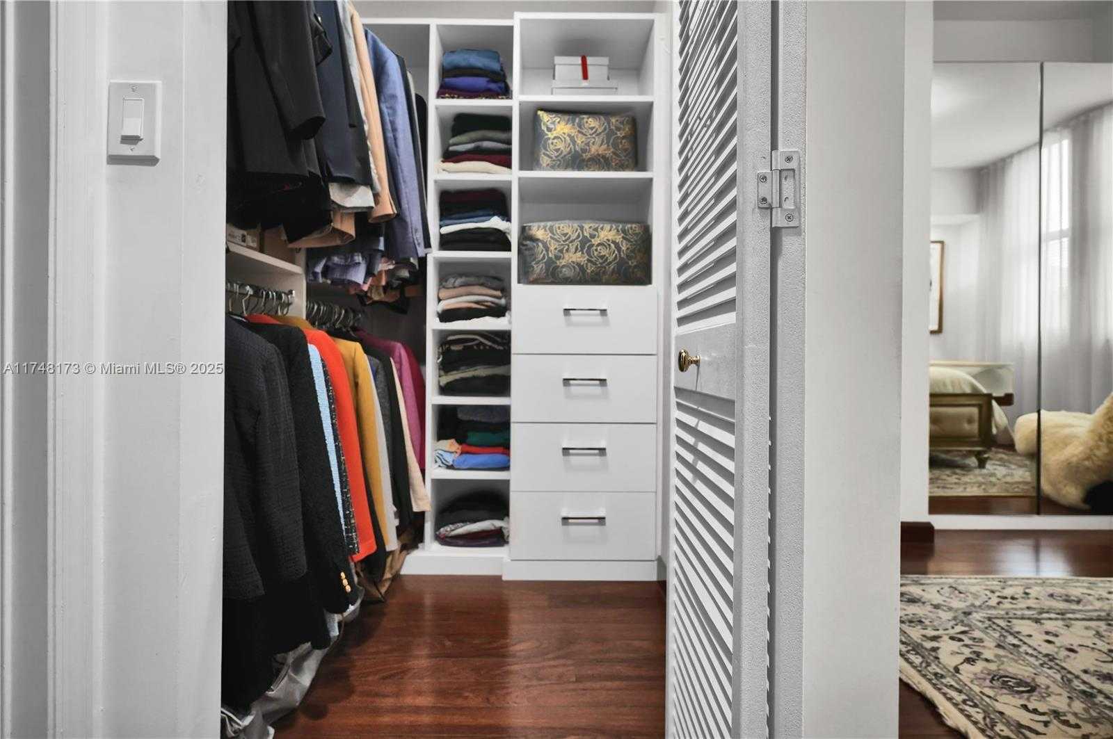 Small Image of 4100 SALZEDO ST #411, Coral Gables Number 18