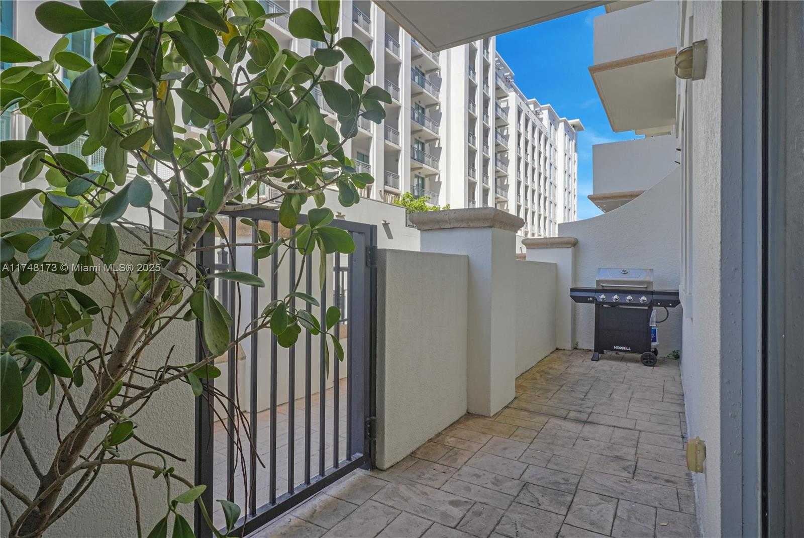 Small Image of 4100 SALZEDO ST #411, Coral Gables Number 24