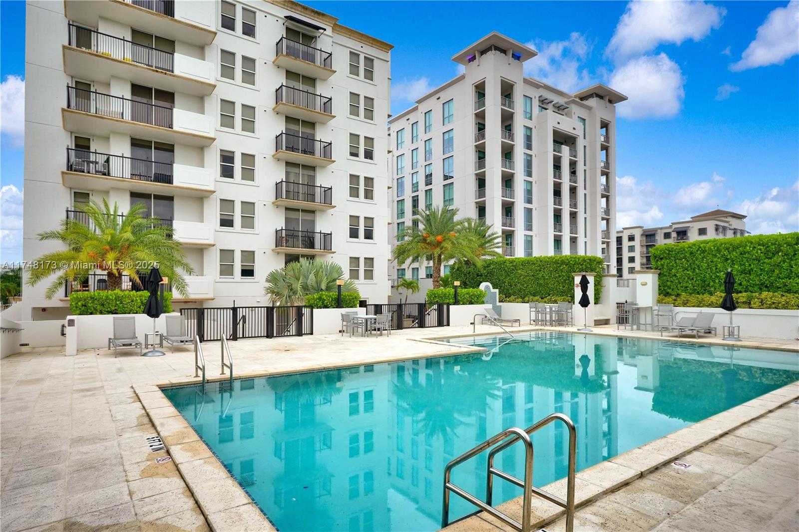Small Image of 4100 SALZEDO ST #411, Coral Gables Number 27