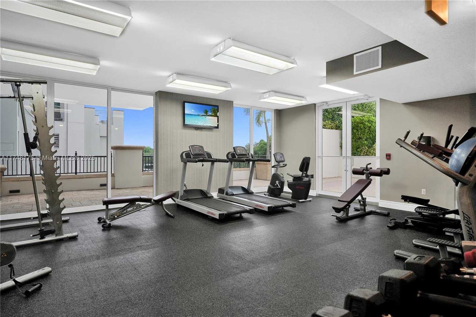 Small Image of 4100 SALZEDO ST #411, Coral Gables Number 29