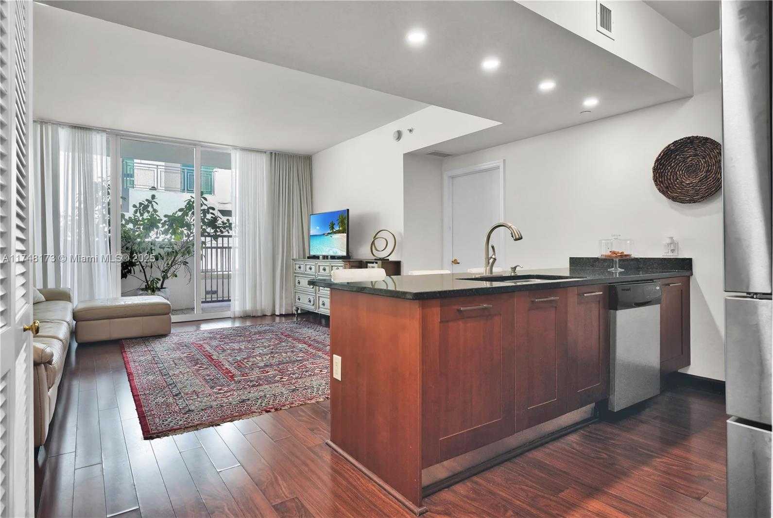 Small Image of 4100 SALZEDO ST #411, Coral Gables Number 5