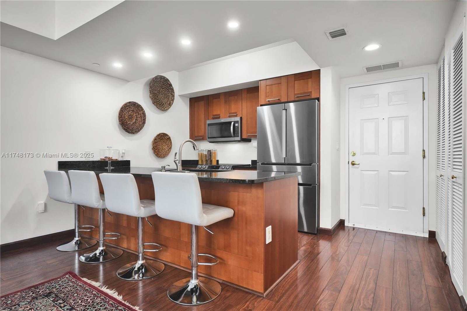 Small Image of 4100 SALZEDO ST #411, Coral Gables Number 7