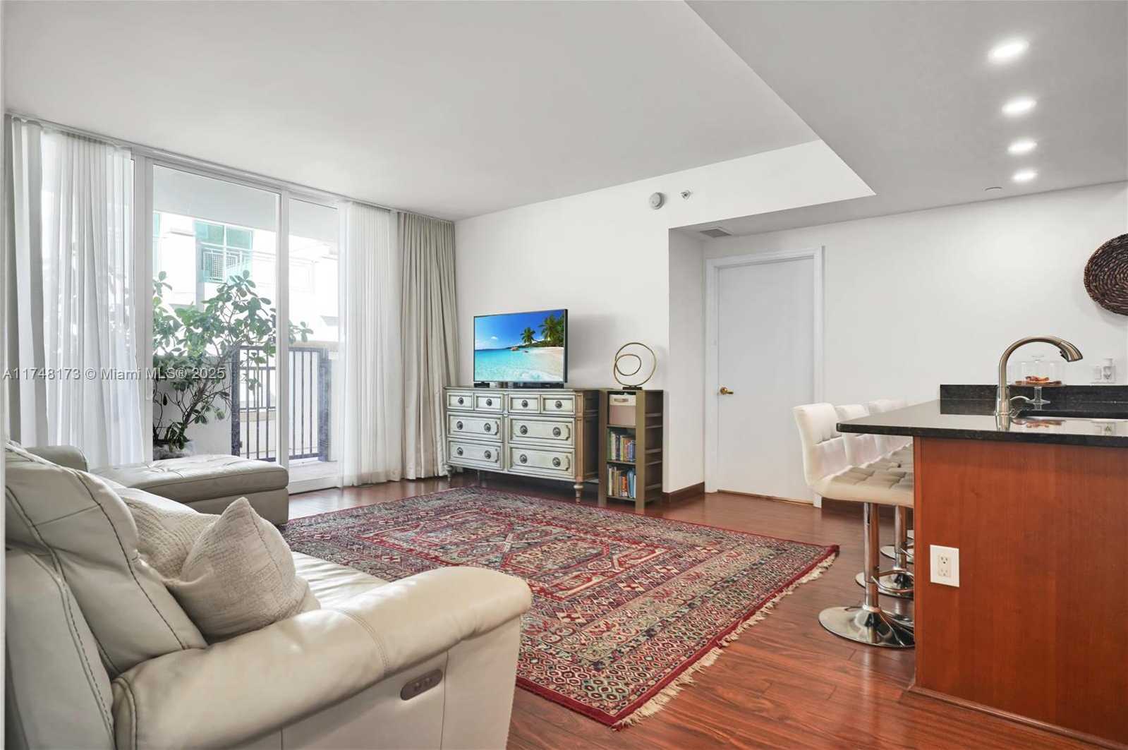 Small Image of 4100 SALZEDO ST #411, Coral Gables Number 8