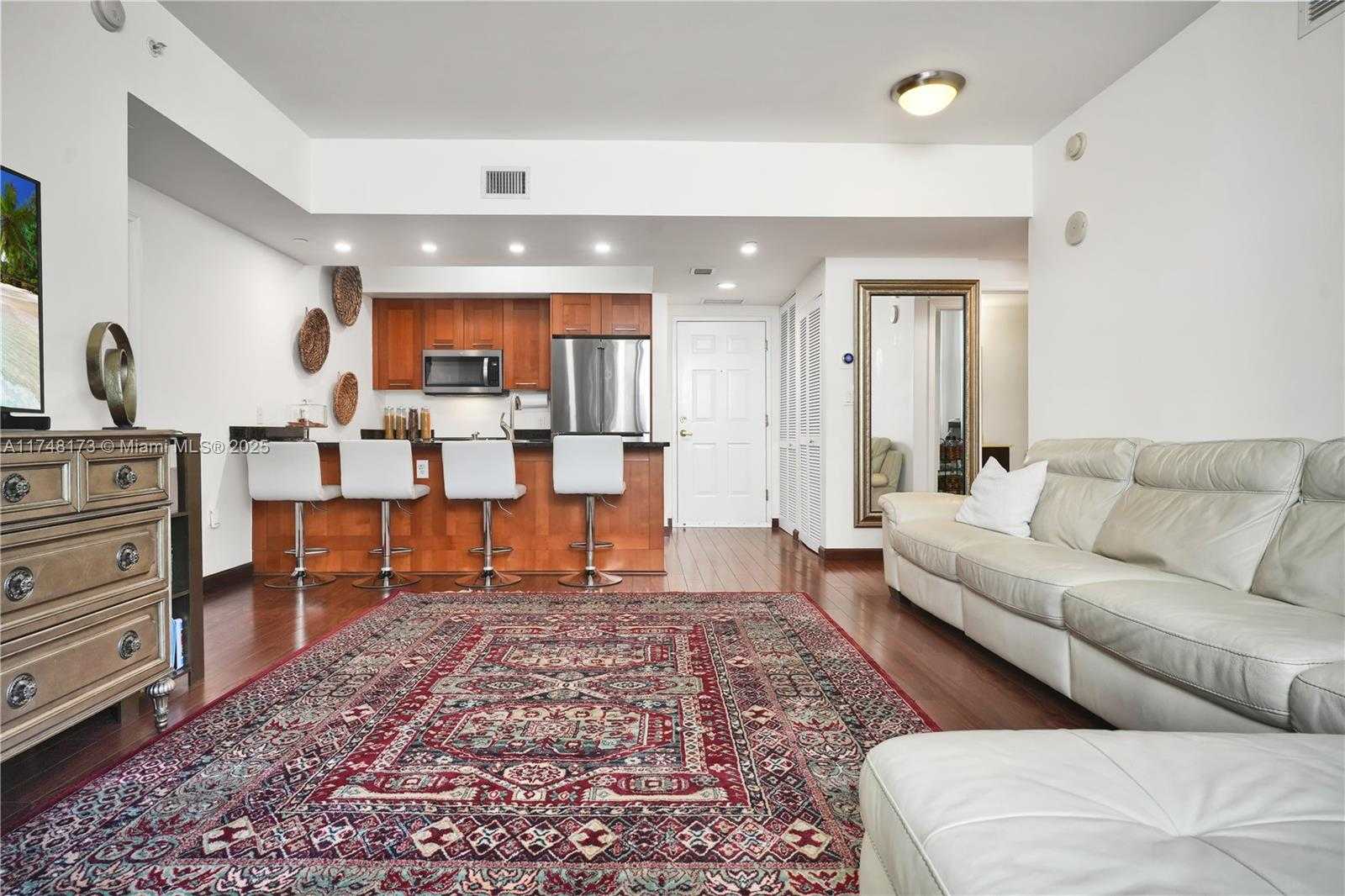 Small Image of 4100 SALZEDO ST #411, Coral Gables Number 9