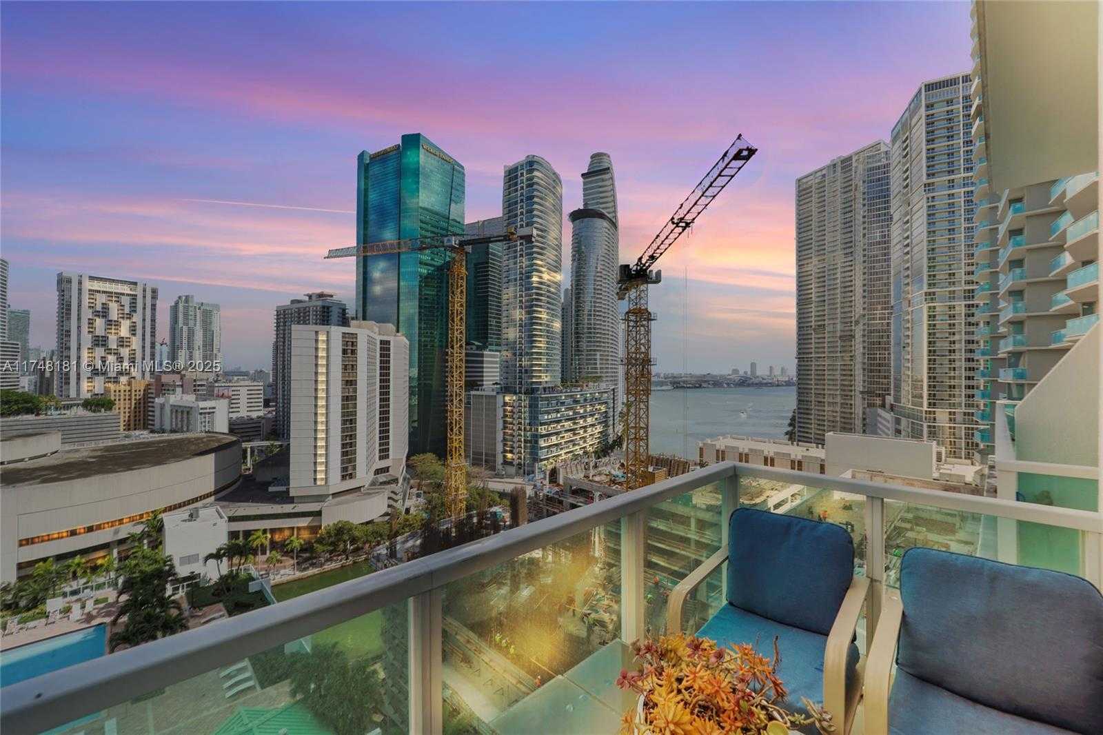Small Image of 41 SOUTH EAST 5TH ST #1205, Miami Number 10