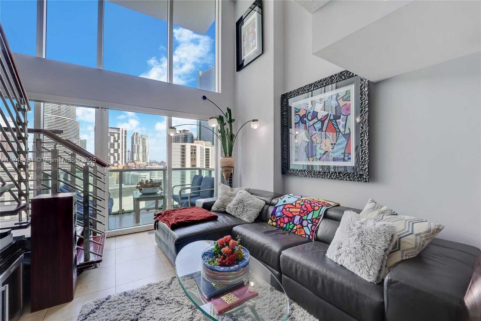 Small Image of 41 SOUTH EAST 5TH ST #1205, Miami Number 2