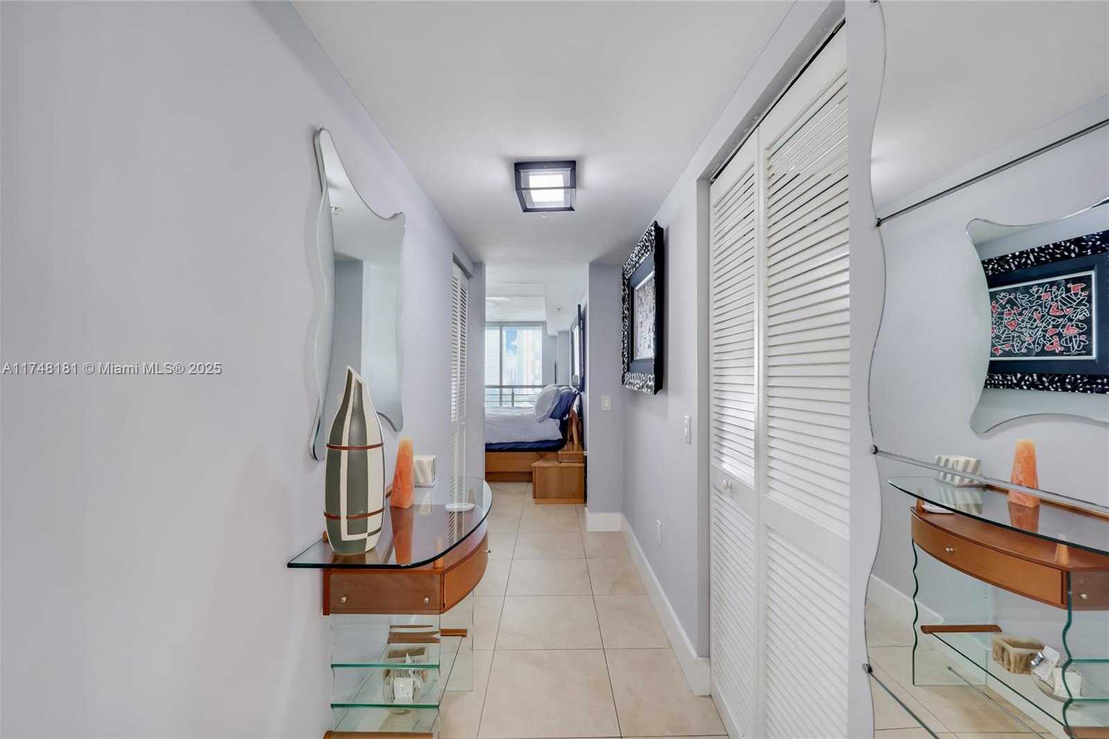 Small Image of 41 SOUTH EAST 5TH ST #1205, Miami Number 30