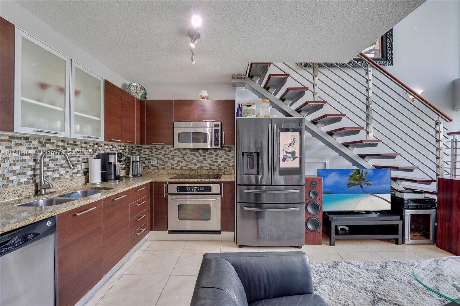 Small Image of 41 SOUTH EAST 5TH ST #1205, Miami Number 6
