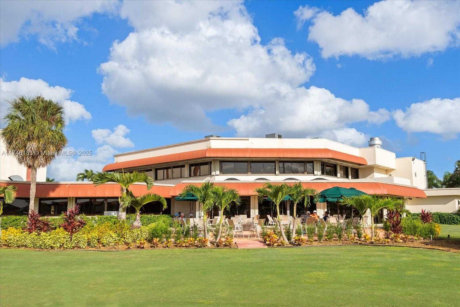 Small Image of 361 SOUTH HOLLYBROOK DR #107, Pembroke Pines Number 19