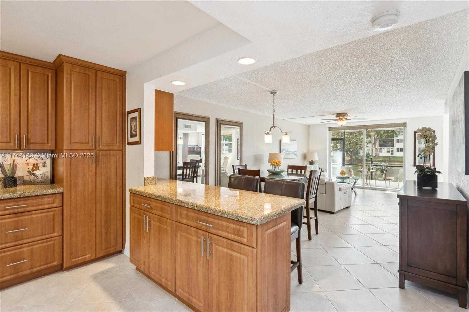 Small Image of 361 SOUTH HOLLYBROOK DR #107, Pembroke Pines Number 2