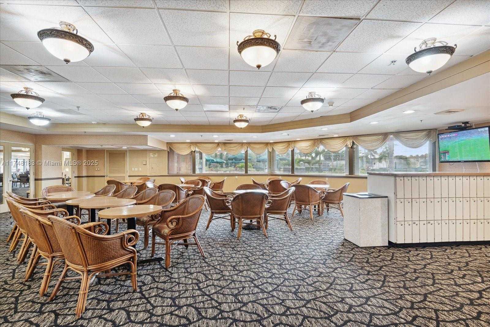 Small Image of 361 SOUTH HOLLYBROOK DR #107, Pembroke Pines Number 23