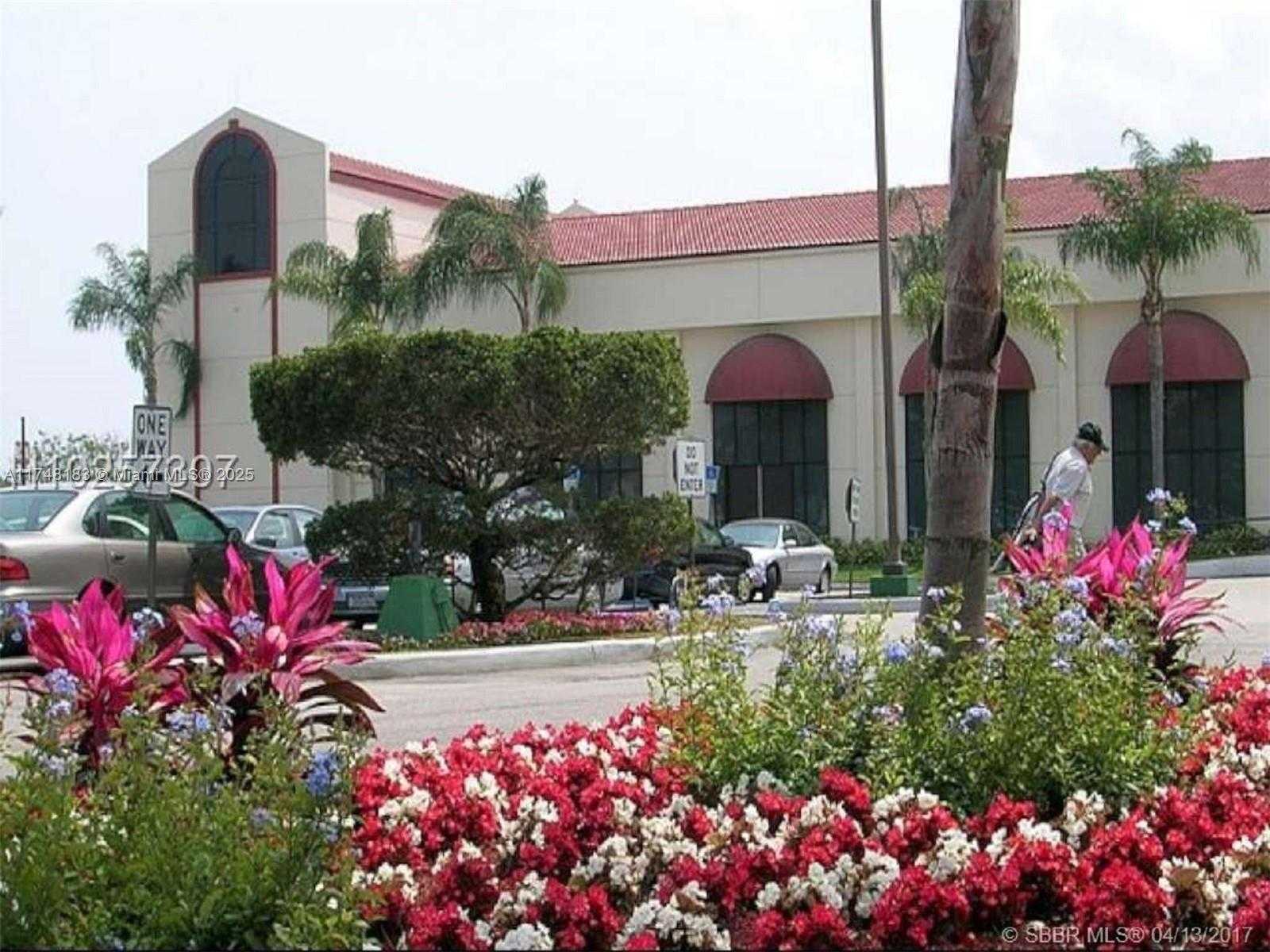 Small Image of 361 SOUTH HOLLYBROOK DR #107, Pembroke Pines Number 24