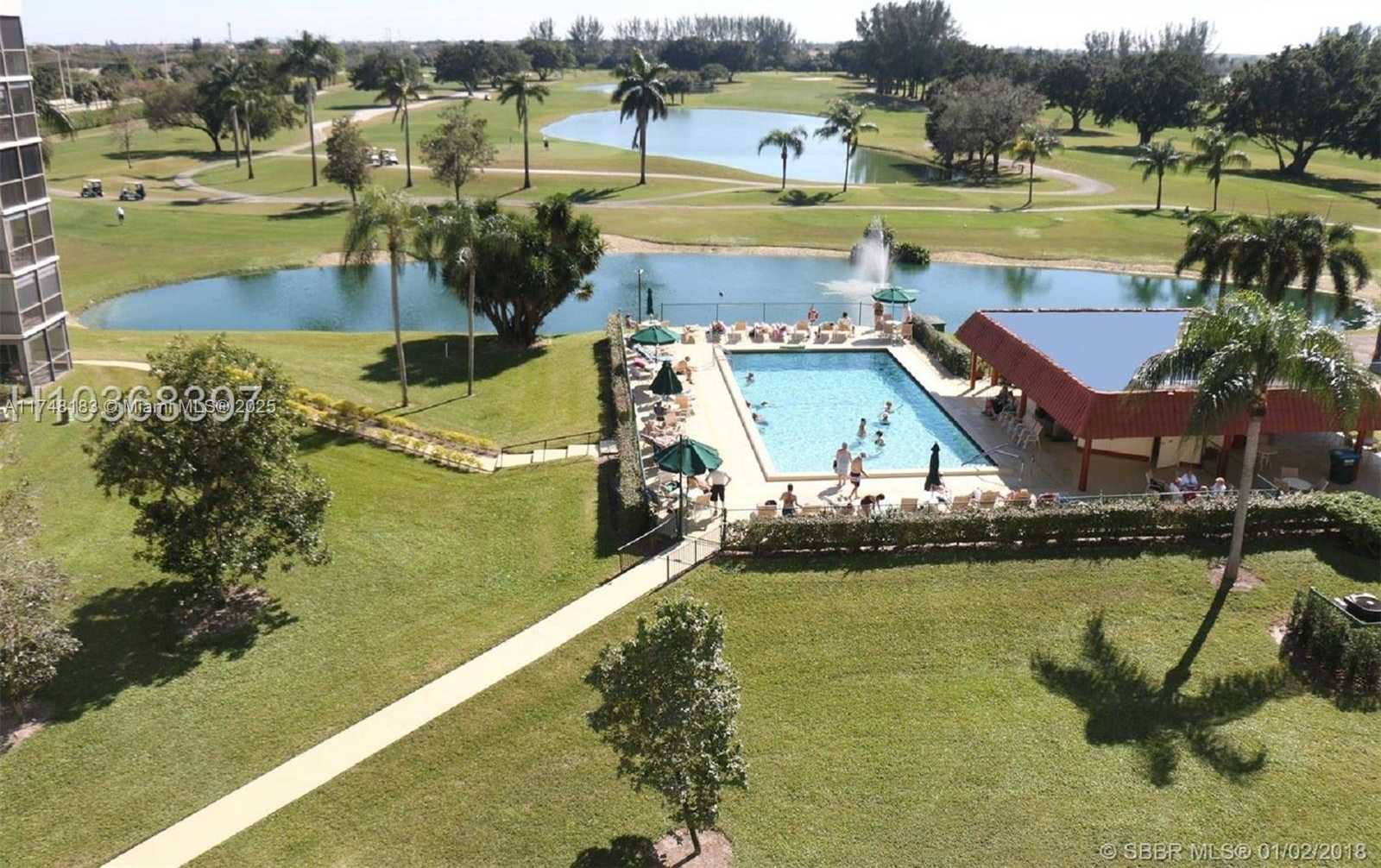 Small Image of 361 SOUTH HOLLYBROOK DR #107, Pembroke Pines Number 38