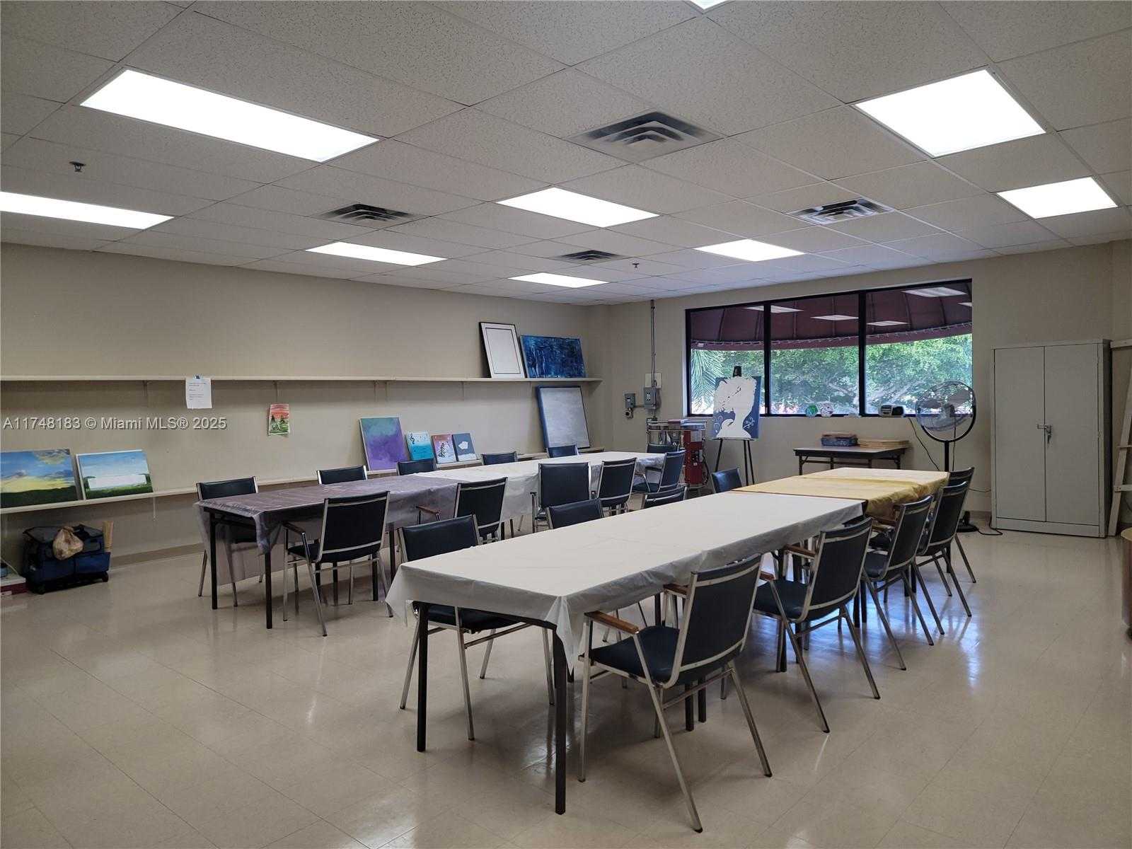 Small Image of 361 SOUTH HOLLYBROOK DR #107, Pembroke Pines Number 46