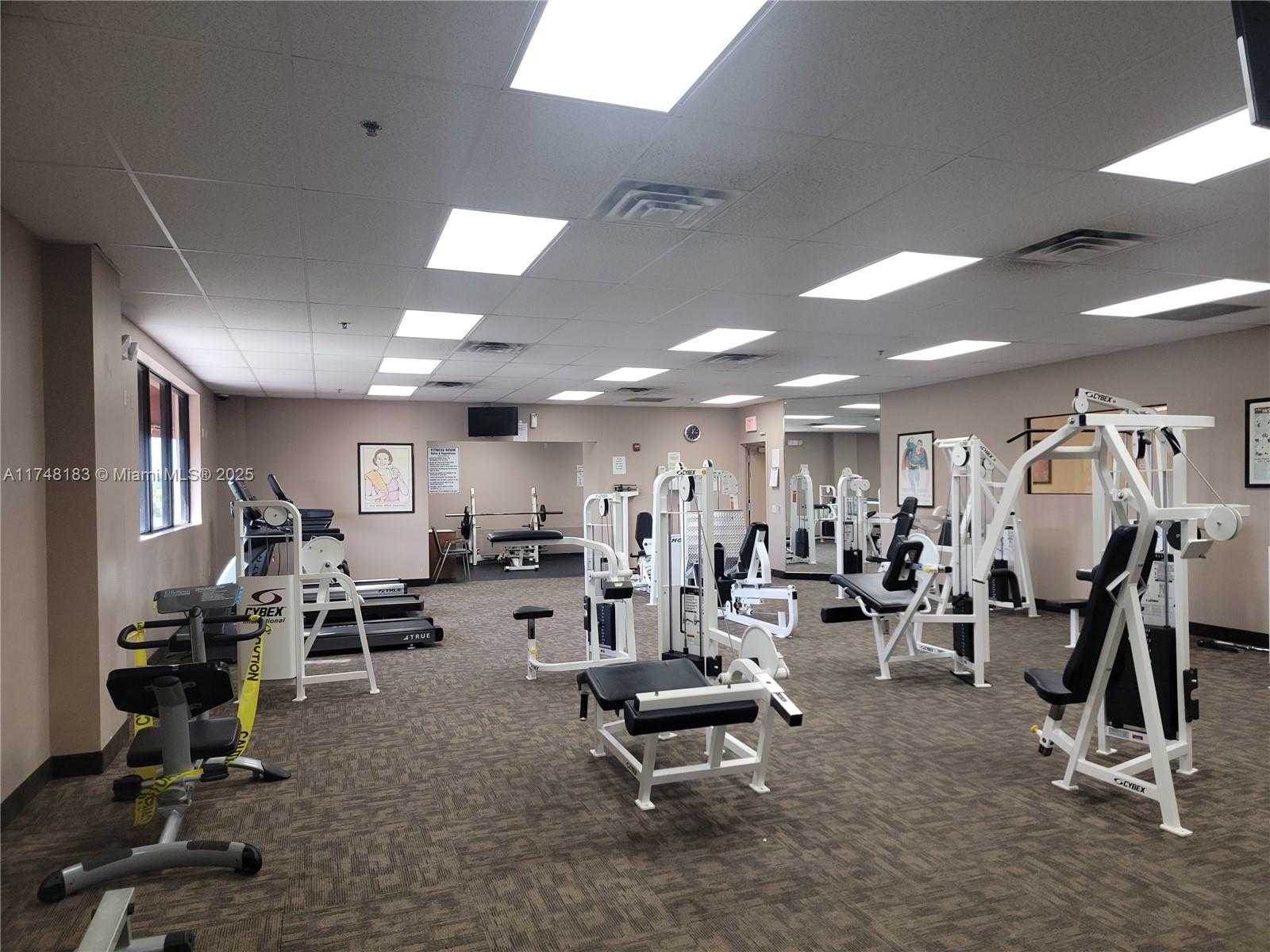 Small Image of 361 SOUTH HOLLYBROOK DR #107, Pembroke Pines Number 47