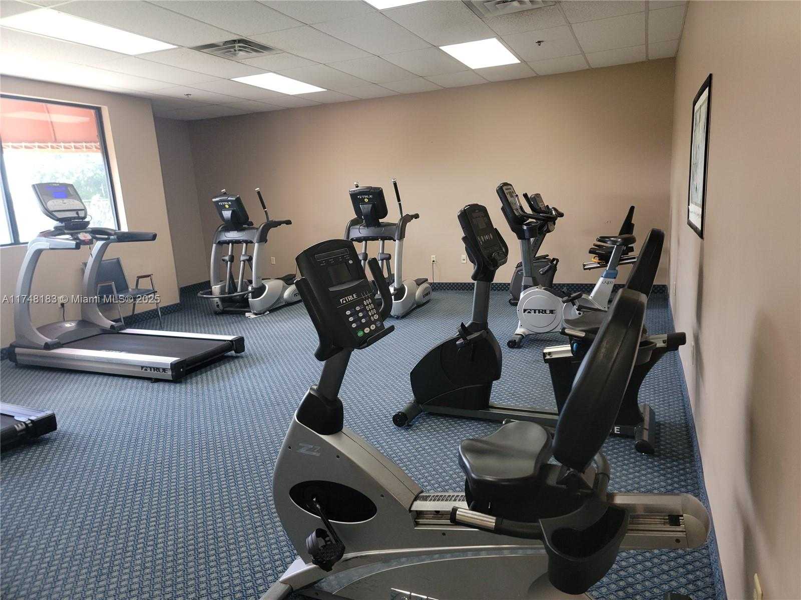 Small Image of 361 SOUTH HOLLYBROOK DR #107, Pembroke Pines Number 48
