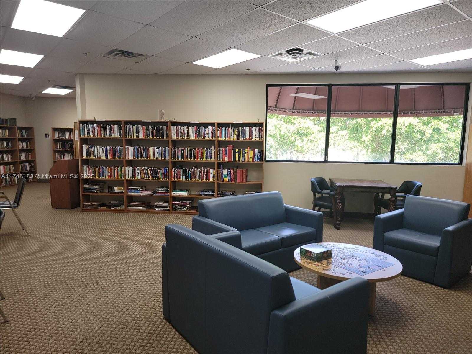 Small Image of 361 SOUTH HOLLYBROOK DR #107, Pembroke Pines Number 49