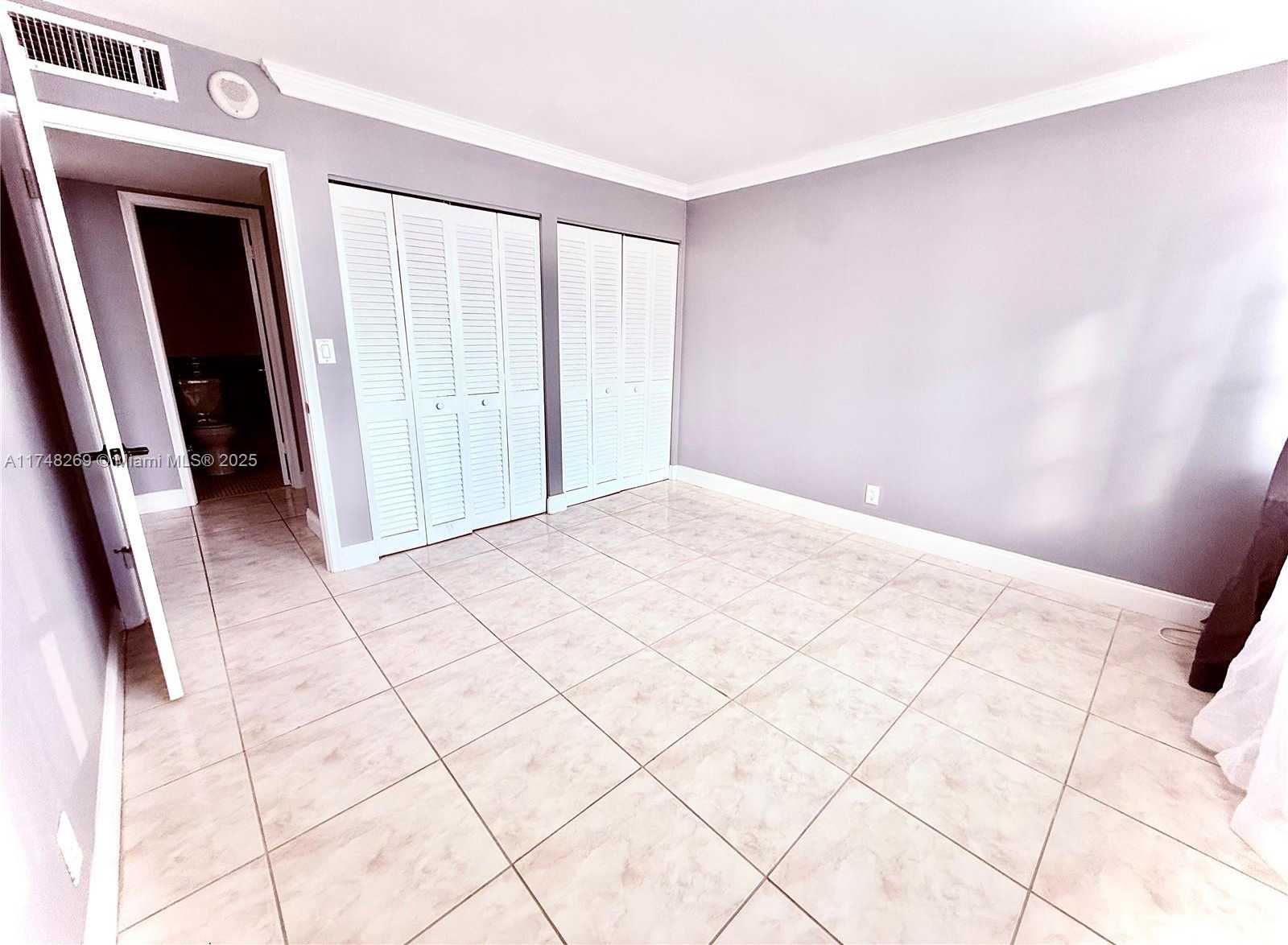 Small Image of 1825 SOUTH OCEAN DR #614, Hallandale Beach Number 11