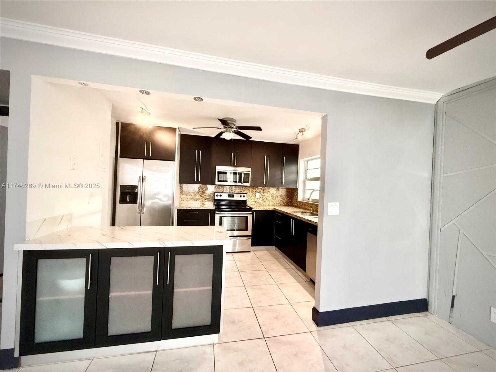 Small Image of 1825 SOUTH OCEAN DR #614, Hallandale Beach Number 2